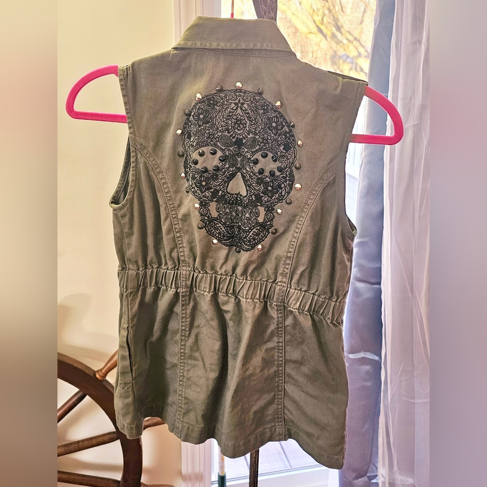 Disney Studded Girls Skull Vest - Picture 8 of 10